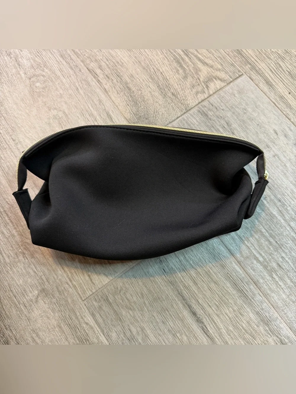 Tarte Black Neoprene Makeup Bag Pouch Gold Zipper Closure Travel Cosmetics